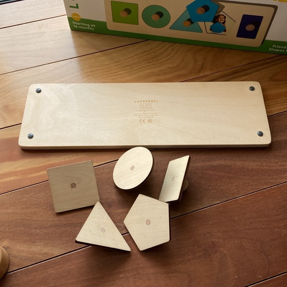 Lovevery Friends of All Shapes Toddler Puzzle 16m - Picture 3 of 7